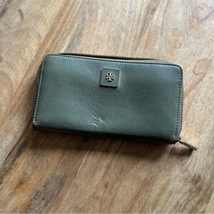 Tory Burch Wallet - Green